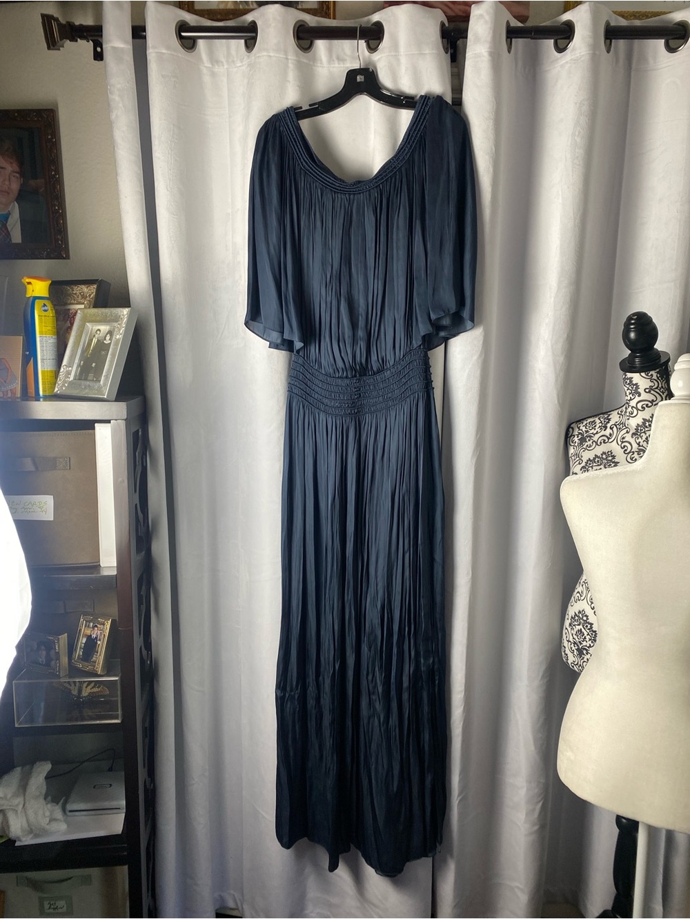 HALSTON goddess dress. - Picture 16 of 16